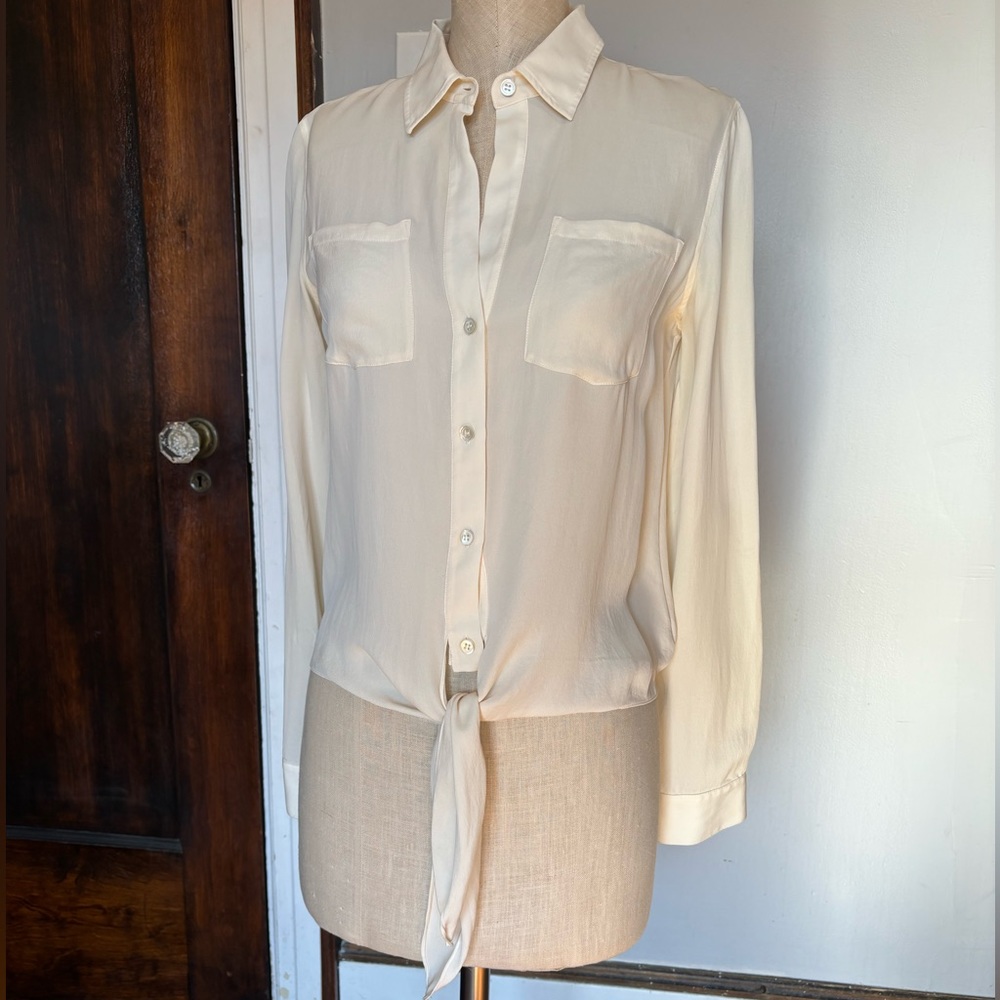 Theory Ivory Silk Button Down Size M